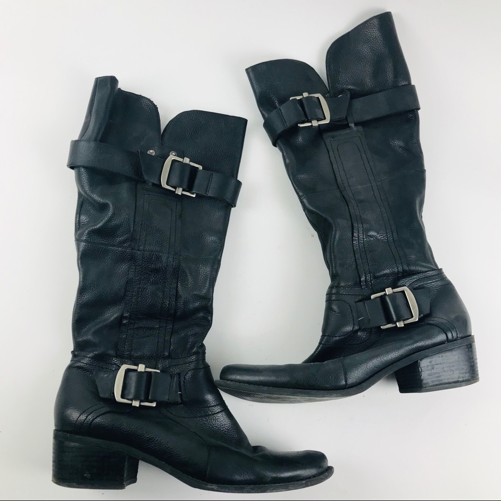 Matisse 11 ‘Juicy’ black knee high buckle boots
